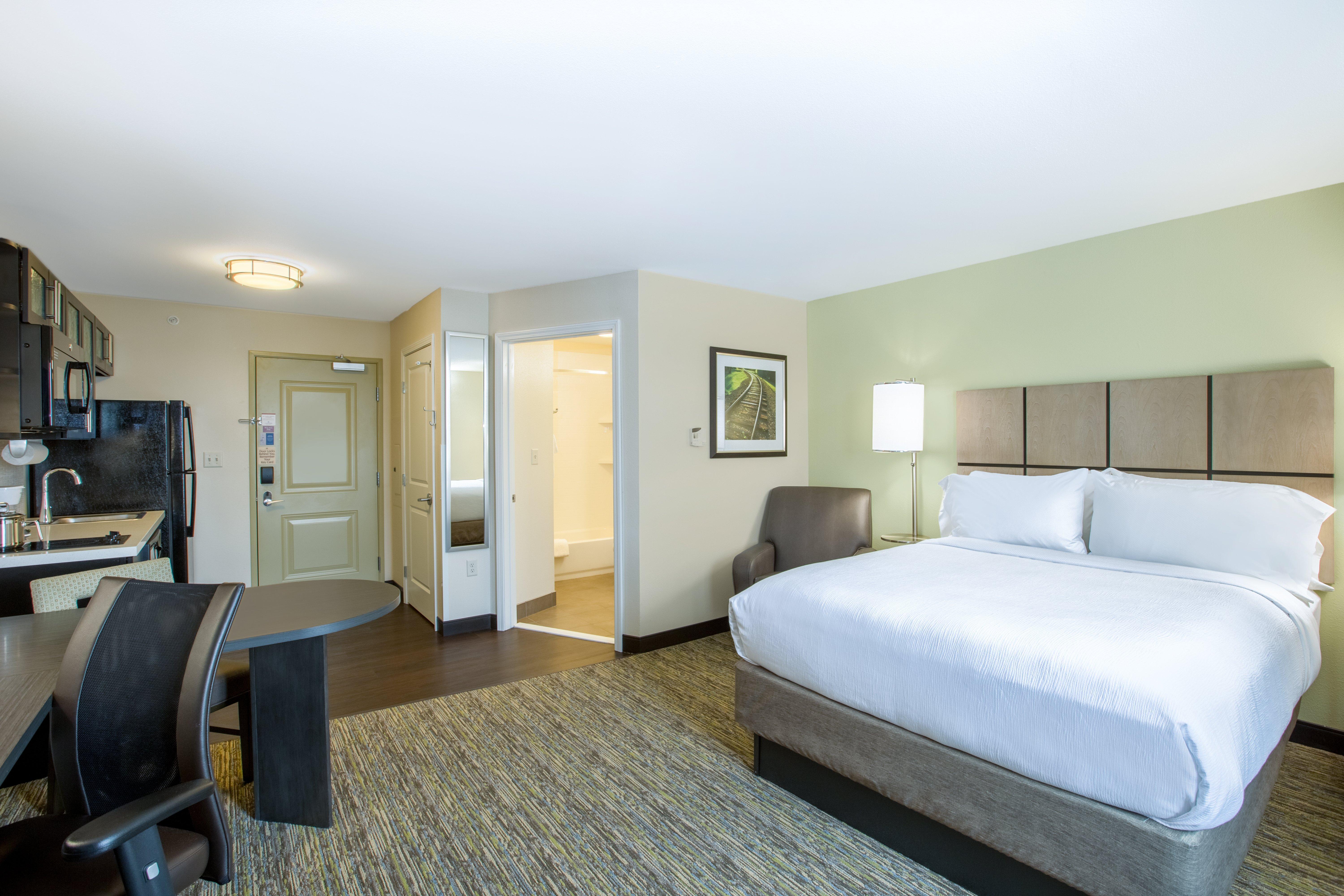 Candlewood Suites - Omaha Millard Area By Ihg Екстериор снимка