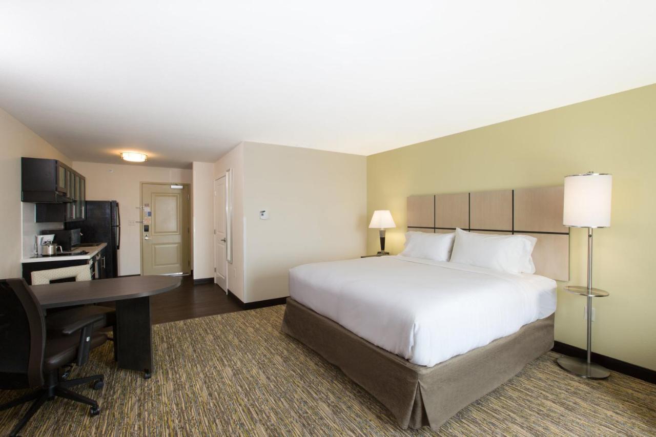 Candlewood Suites - Omaha Millard Area By Ihg Екстериор снимка