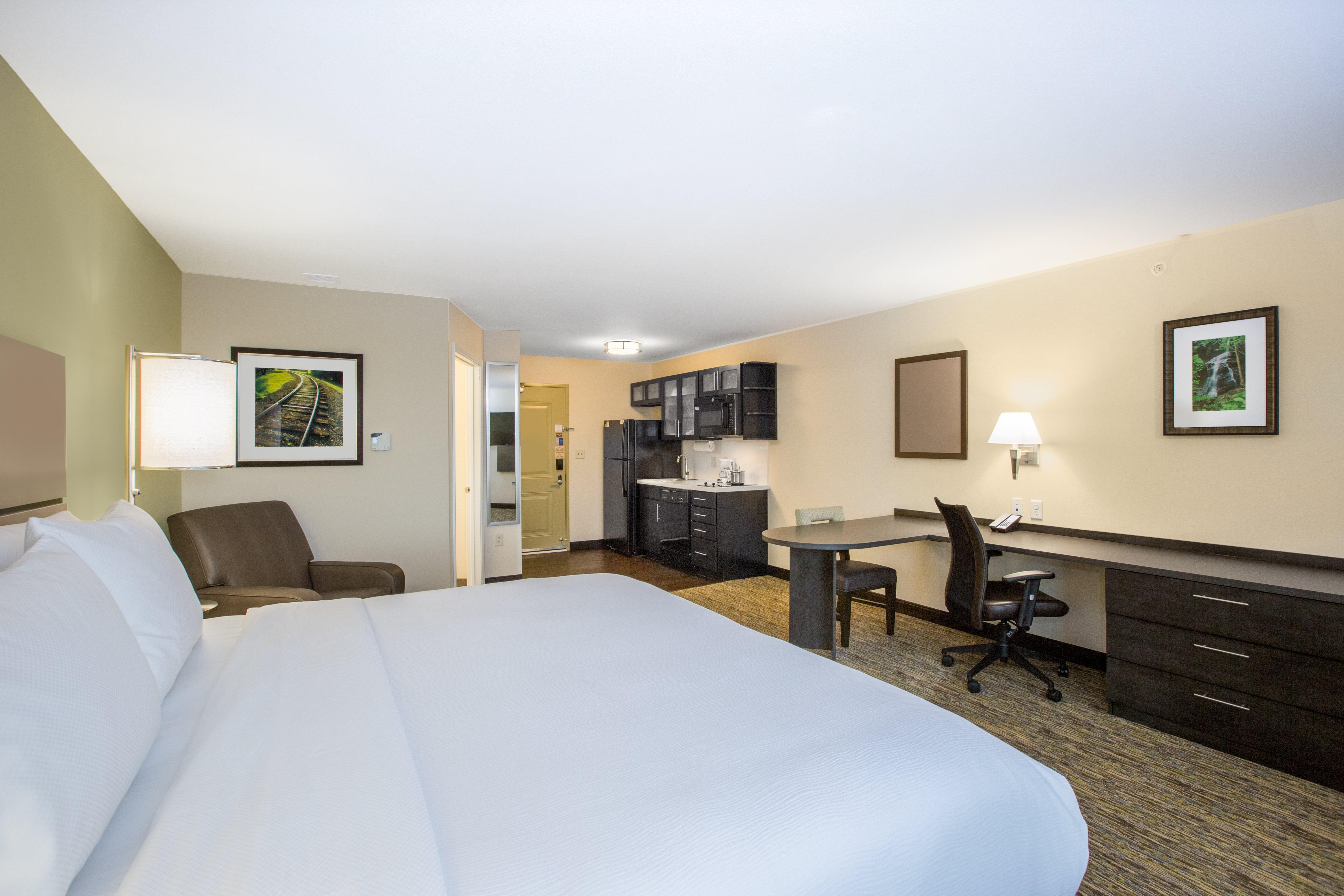 Candlewood Suites - Omaha Millard Area By Ihg Екстериор снимка